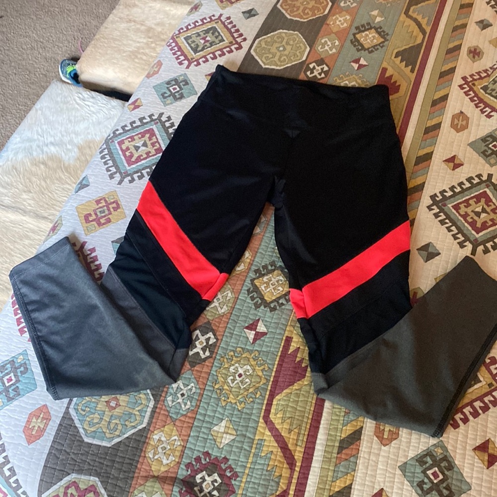 Marika workout leggings size M